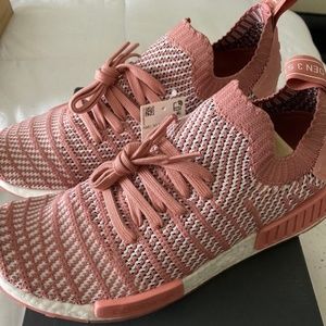 adidas Originals Women's NMD_r1 Stlt Primeknit Running Shoe